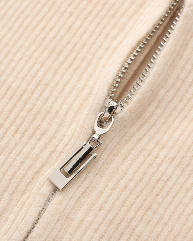 100% Cashmere Vest - Iron & Oak