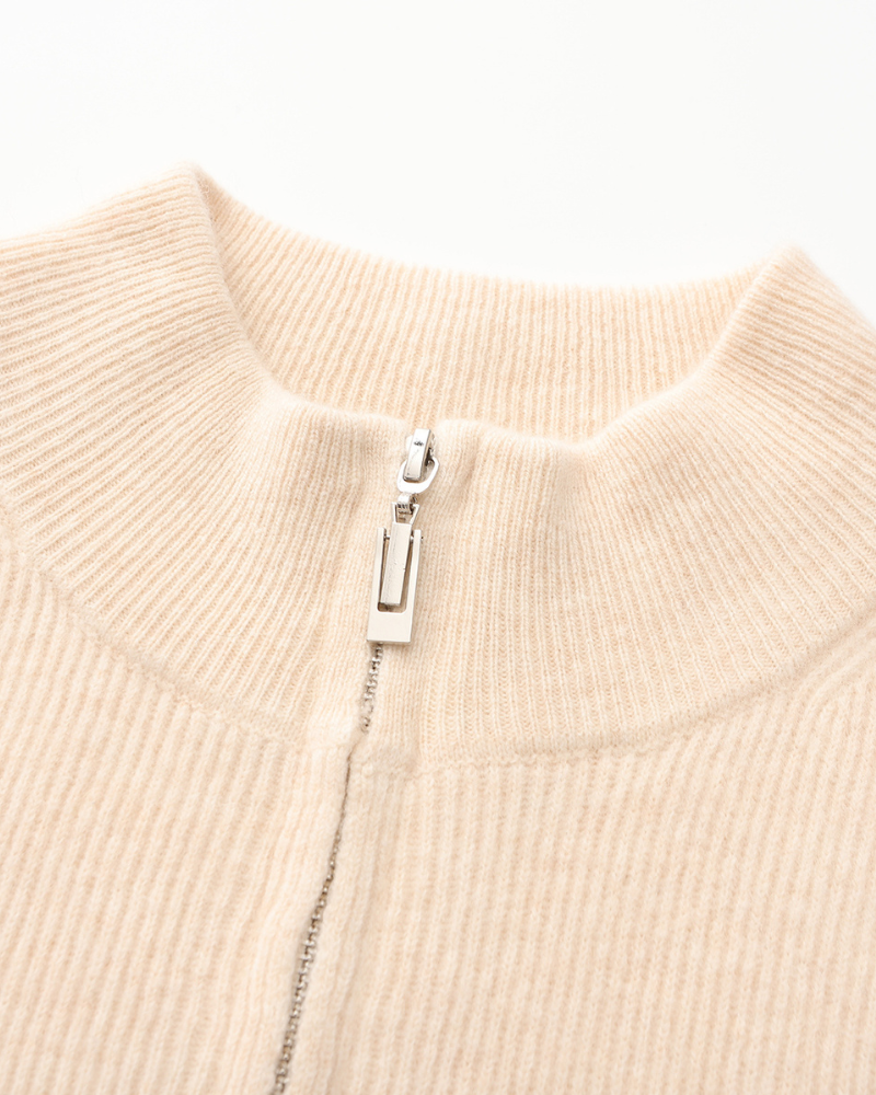 Winter Fit 3 - Coffee Stroll - Iron & Oak